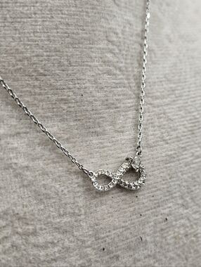 Swarovski Infinity Heart Necklace  Crystal Silver Tone Swan Logo